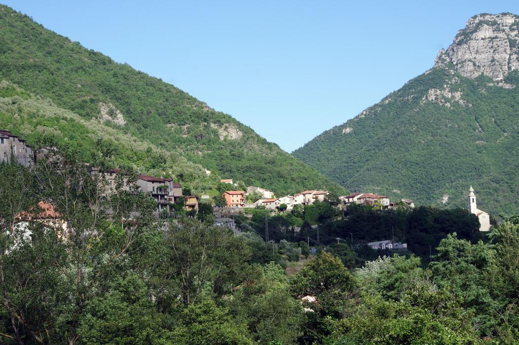 Agriturismo Mulino Del Castello Nasino Buitenkant foto