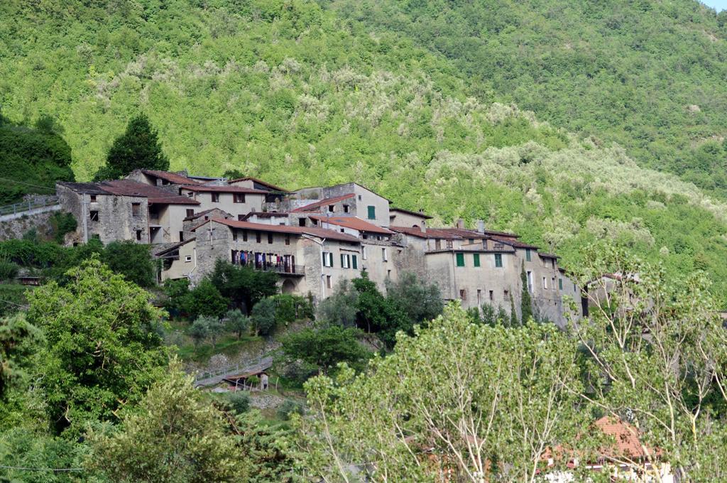 Agriturismo Mulino Del Castello Nasino Buitenkant foto